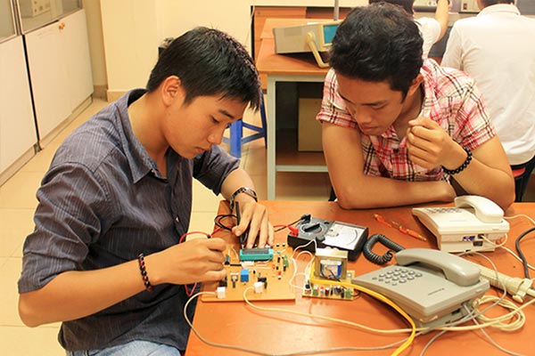 Điểm chuẩn Trường Cao đẳng Điện tử Điện Lạnh Hà Nội
